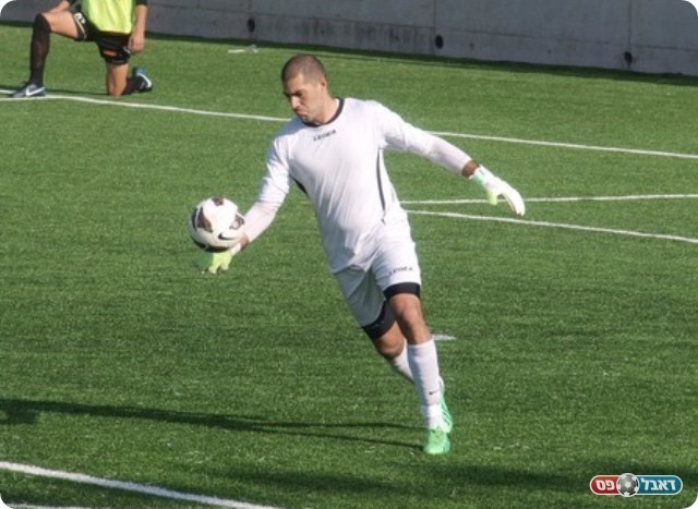 שיחק מול האקסית. גלזר. 