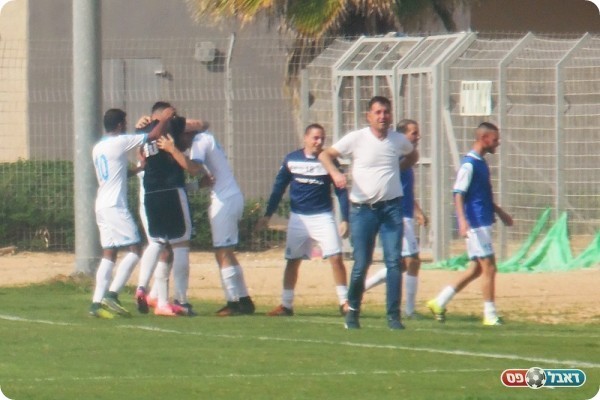 חזרו מפיגור מול מרחבים. שחקני הפועל ירוחם (יוסי איטח, אתר eyoya)