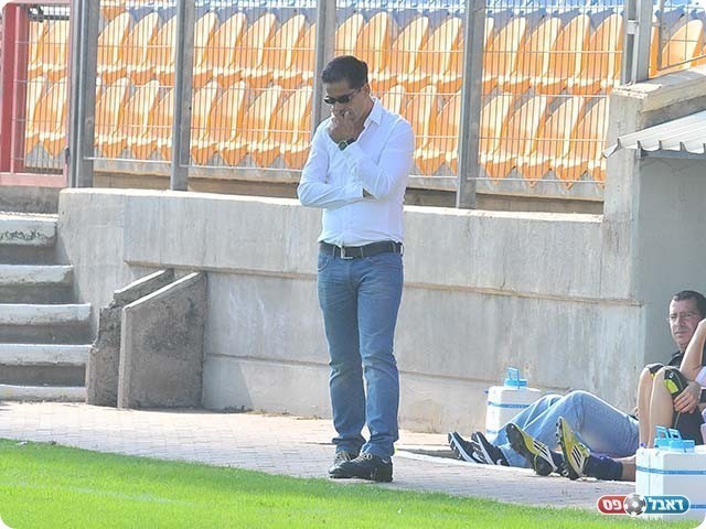 משחקו האחרון? מאמן בית-שאן איתן טייב (צילום: ארנון לוי)