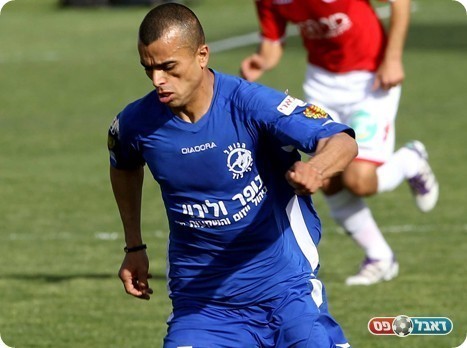 בלוד תלו בו הרבה תקוות. אבו ענזה (צילום: אתר ספורט 5)