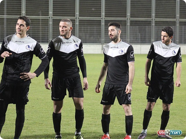 שחקני נשר (דאפר מחאמיד)