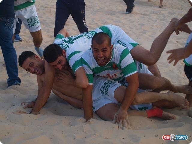 שבע שנים יחד. חוגגים אליפות (מוחמד חאדר אניס)