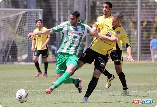 פרץ מתקל את בן נעים (לירן דורף)