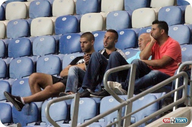 באו לעקוב אחרי היריבה בשישי. אנשי יפו (צילום: לירן דורף)