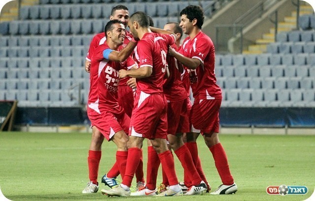 מחויבות ורצון להצליח. שחקני כפר קאסם (צילום: לירן דורף)