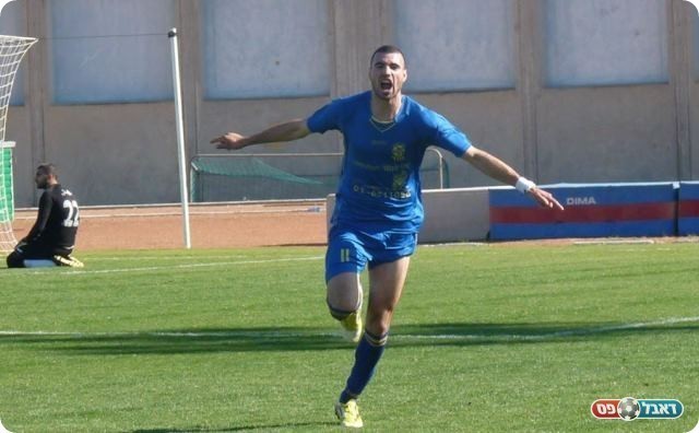 וחוגג (צילום: אלי שמואלי)