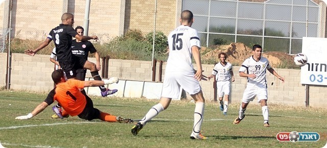 זכריה כובש (לירן דורף)