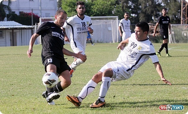 שוקרון עוצר את גבע (לירן דורף)