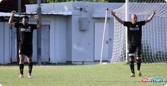 קייזר וחקאק מאושרים בסיום (לירן דורף)