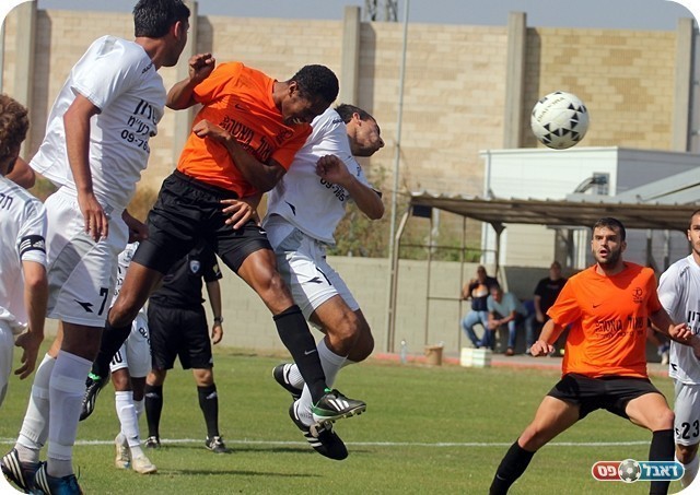 מצב מצוין לאזור. הנגיחה של ז'נה (צילום: לירן דורף)