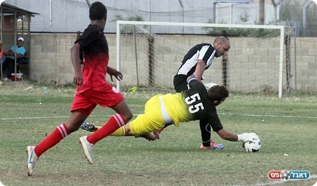 גלברט עוצר את חן לוי, משחק נהדר לשוער מרמורק (לירן דורף)