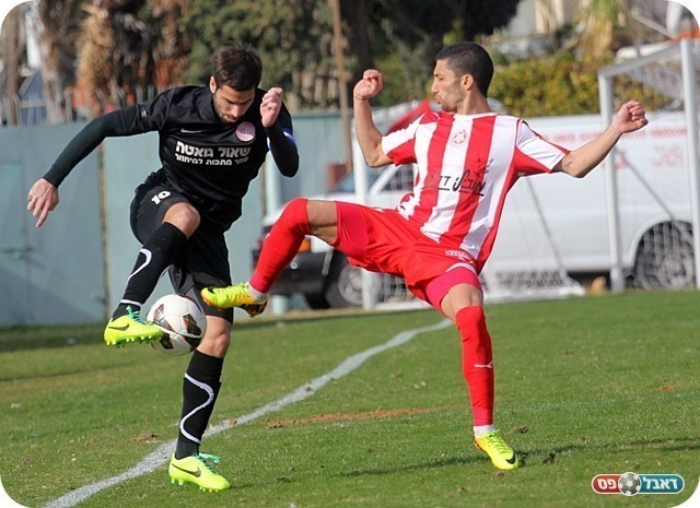 רצה להיות בהלוויה ולא במשחק. סגל (משמאל. לירן דורף)