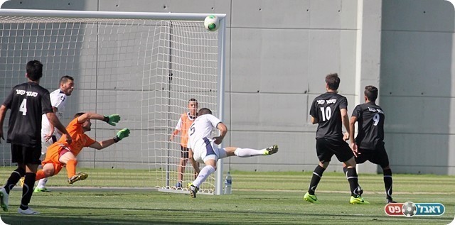 והנה החמצת המשחק, גנון מול שער ריק (לירן דורף)