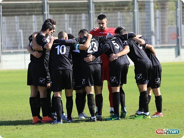 שחקני נשר (קובי פורטל)