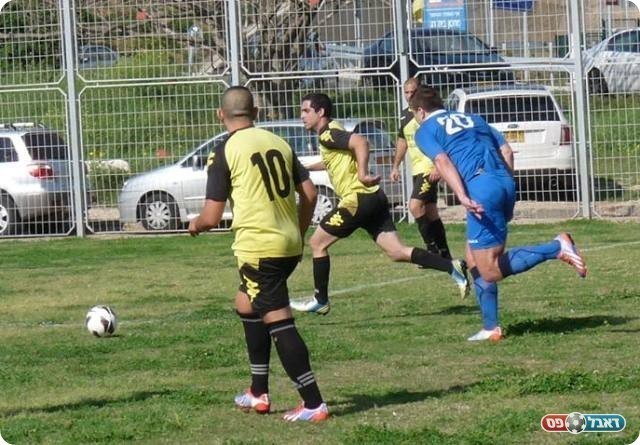 התקרבו לצמרת. אג'ימן מגבעת שמואל (אלי שמואלי)