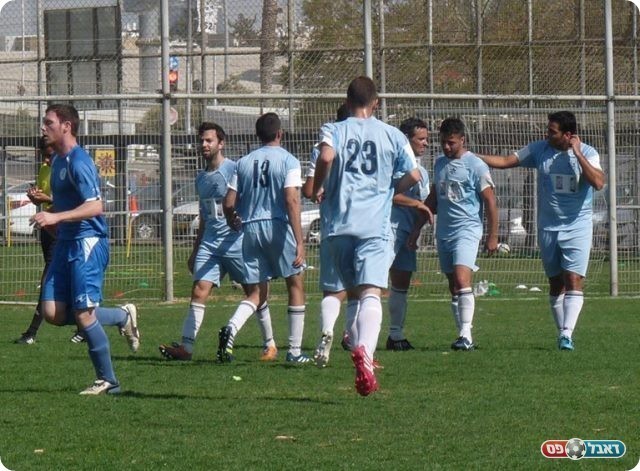 הניסיון הראשון נגמר בשער ראשון. נתניה חוגגת (אלי שמואלי)