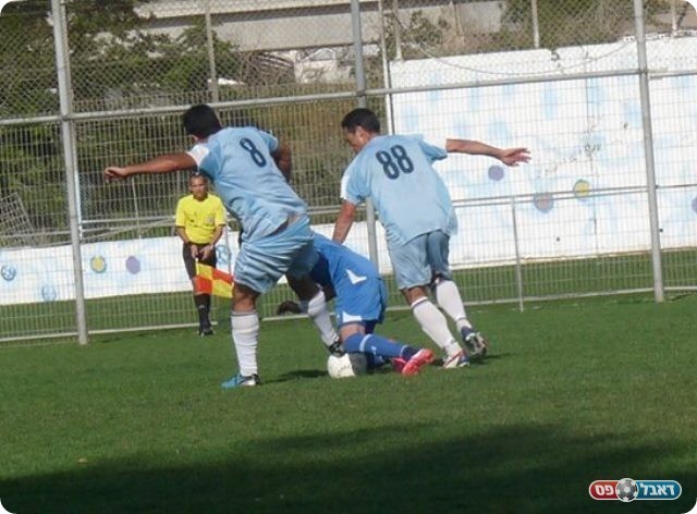 המארחים ניסו להכריע את המשחק. פרטוק וקיטלמן סוגרים (אלי שמואלי)