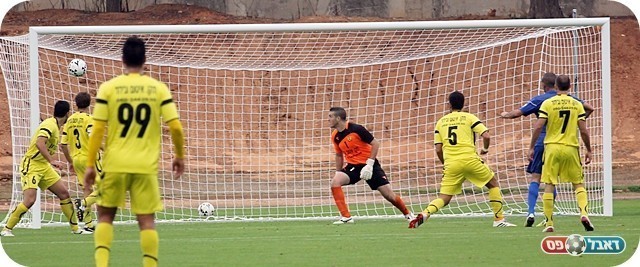 כמעט שער. אשקר מחטיא (צילום: לירן דורף)