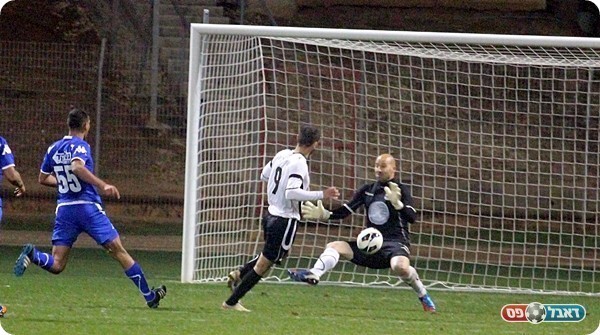 כהן מחמיץ מול רוזנקוביץ'