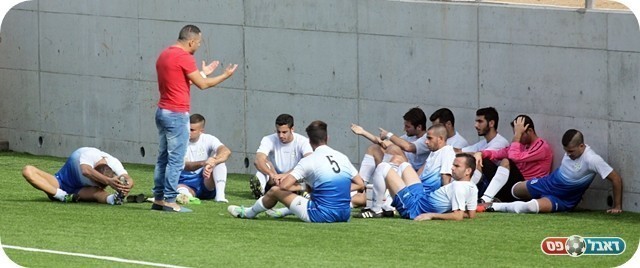 סגל מאוזן. כבודי בתדריך (צילום: לירן דורף)