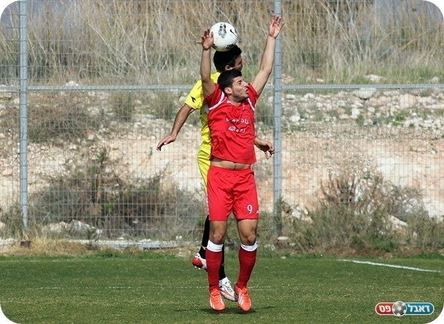 טייבה מרימה ידיים?, עראקי ובראון במאבק אווירי