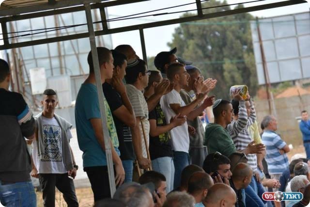 יותר מחצי מקריית גת. האוהדים (צילום: ולדי מויסייב)