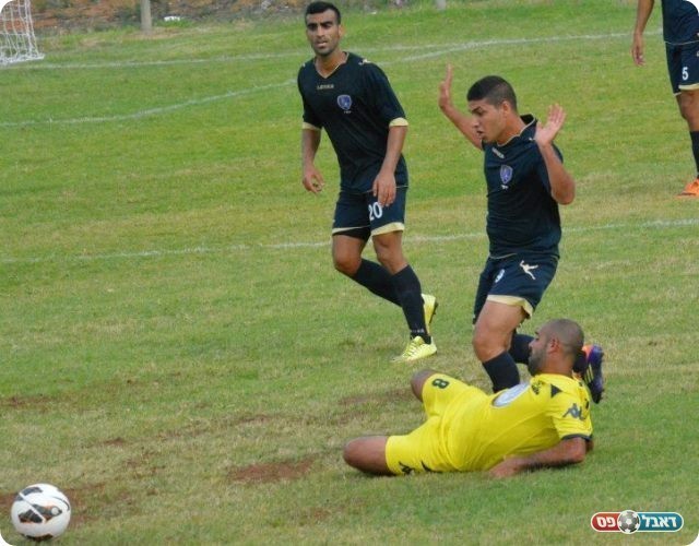 כמעט מבוכה. ללוז נעצר אצל עובד (צילום: ולדי מויסייב)