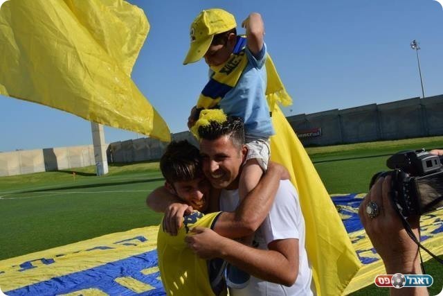 חודשיים מהנים. זדה חוגג עם הילד ואדלשטיין (ולדי מויסייב)