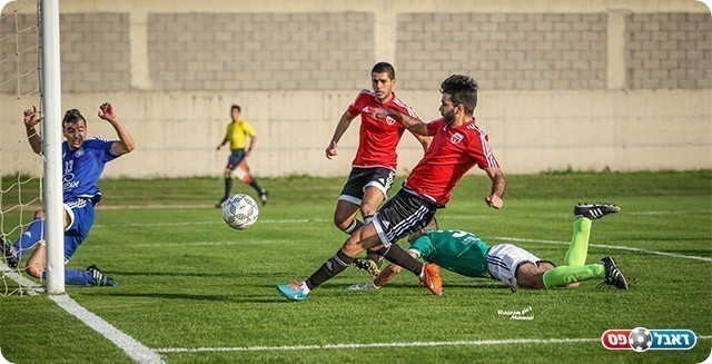 מלך השערים של המחוז. רוברט ארחיל (וואסים מואסי)