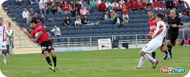 המשחק תפס קצב. המצב של שי אהרון (צילום: לירן דורף)