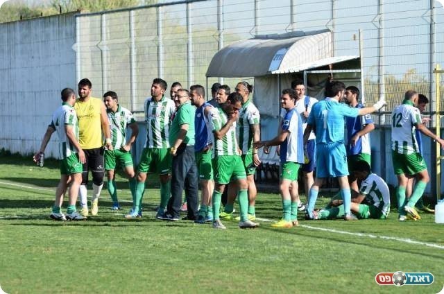 מקום שני. שחקני מכבי (ארנון לוי)