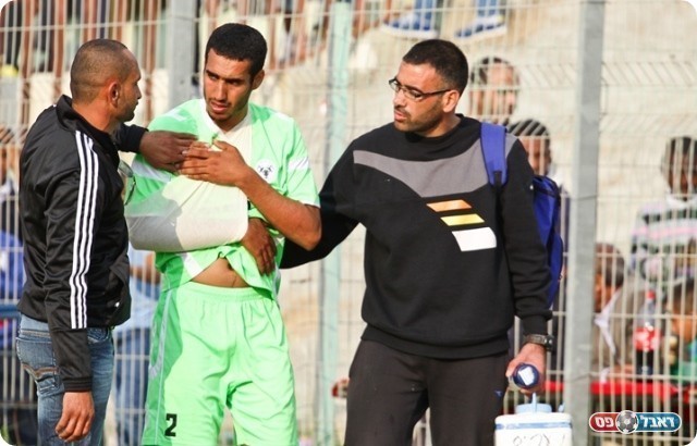 הבעיות המשיכו לפקוד. אבוע'דייה לאחר ההרחקה (צילום: אנס אבודעבס)