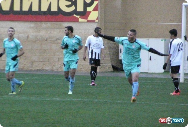 מוחמד אבוריא בפוזה אופיינית העונה (אמיר שיבי)