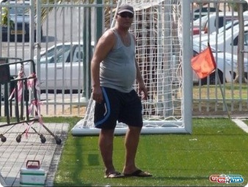 הולך על צפרירים. מיכה דמו (אלי שמואלי)