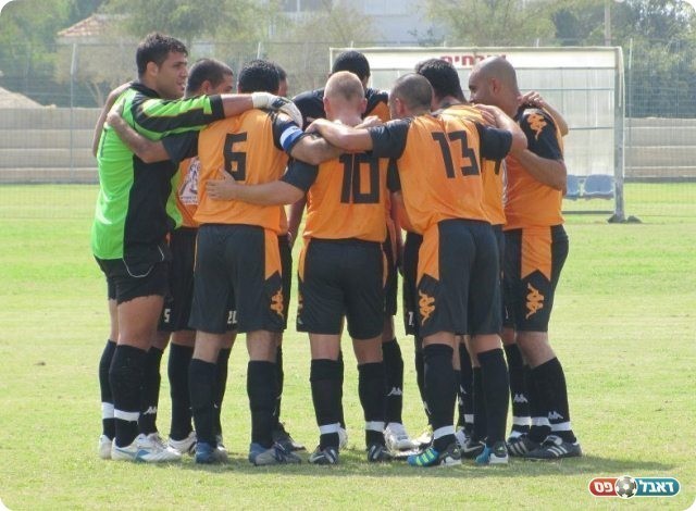 יש חומר מצוין בערד. שחקני מ.כ. 