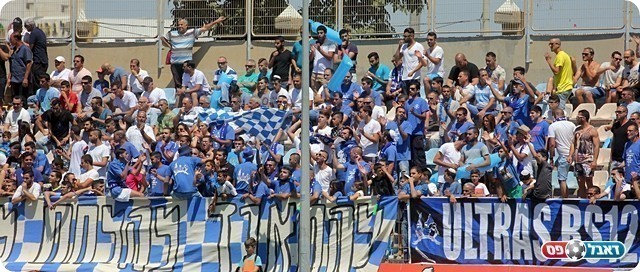 דחף בכל מקום. הקהל הבית שאני (לירן דורף)