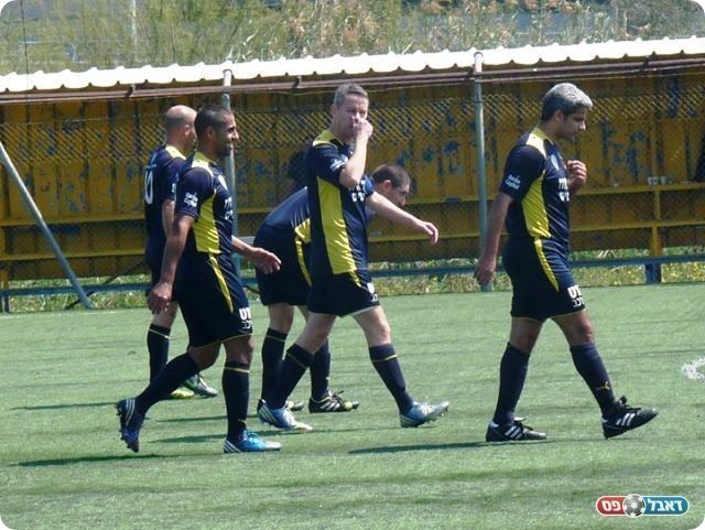 הפתיע עם רביעייה. סלומוביץ' (במרכז. צילום: אלי שמואלי)