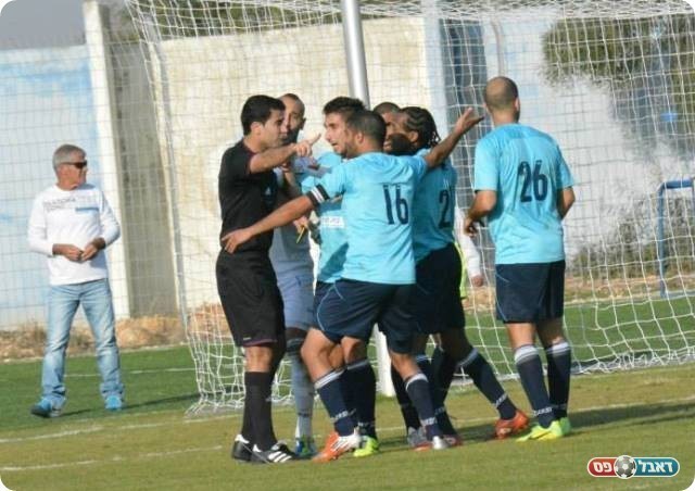 פנדל דרמטי. מנסים לשנות את רוע הגזירה (צילום: ולדי מויסייב)