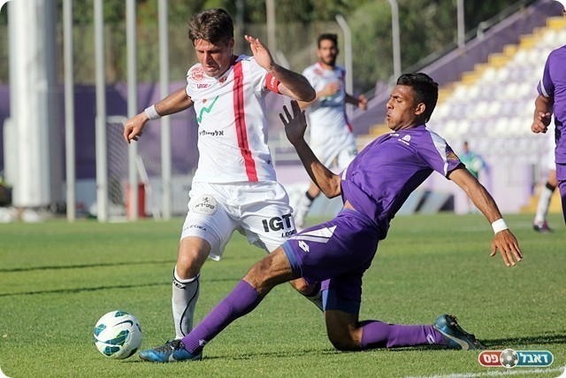 שי אהרון, יפתח בשפיץ (לירן דורף)