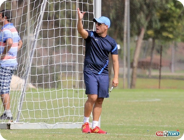 הרבה עבודה על תיאום. מאור (צילום: לירן דורף)