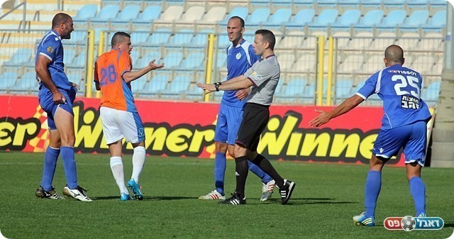 גרינפלד מרגיע את לוי, היה חייב להוציא כאן את האדום (לירן דורף)