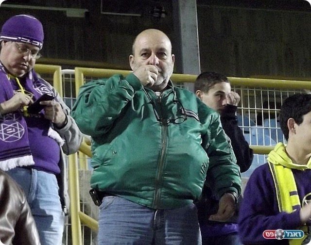 ספרו שריקות שופט. בוקי נאה (צילום: אייל אורן)