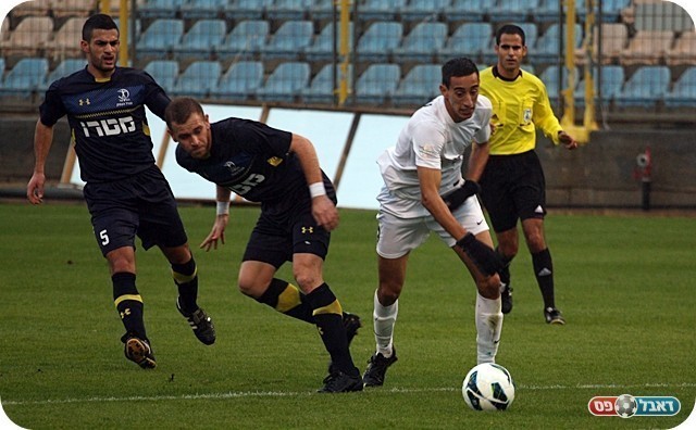 מלך השערים של הרצליה. בוארון (מימין. צילום: לירן דורף)