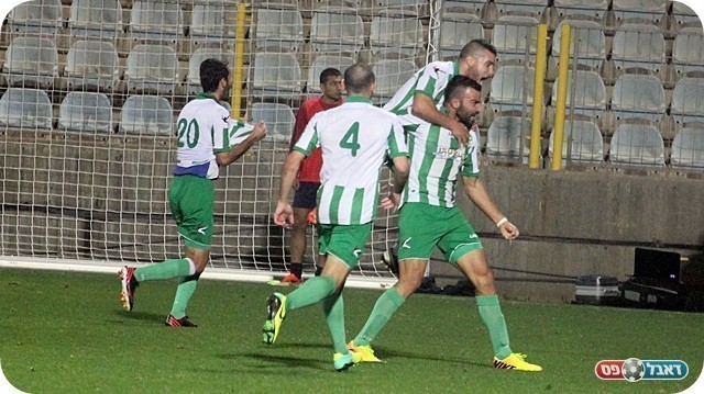 הדרמה בשיאה. זידאן חוגג את השער (צילום: לירן דורף)