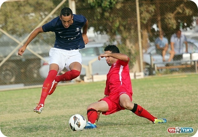עונת התחשלות נוספת. בוארון מתוקל ע"י נור סרסור (צילום: לירן דורף)