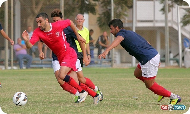 מתפרצות לא יעילות. כהן בורח מאטון ודגש (צילום: לירן דורף)