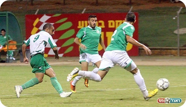 נותר לבד. דוד מחמיץ (צילום: לירן דורף)