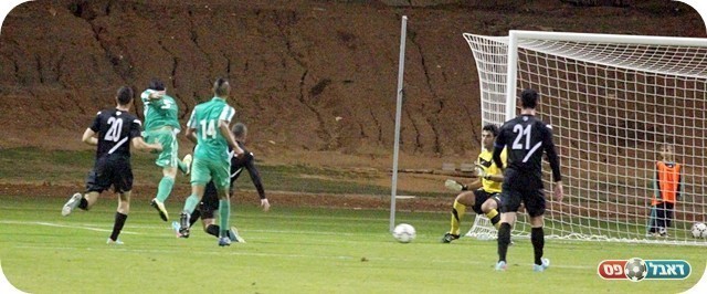 סיימון עם השני (צילום: לירן דורף)