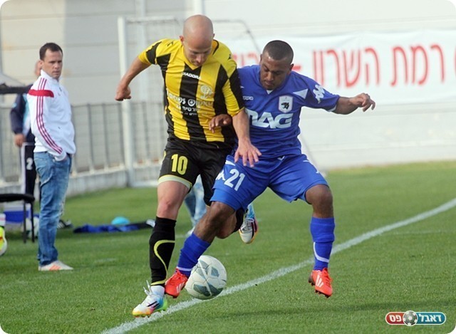 יניב דוד וקריטי במאבק