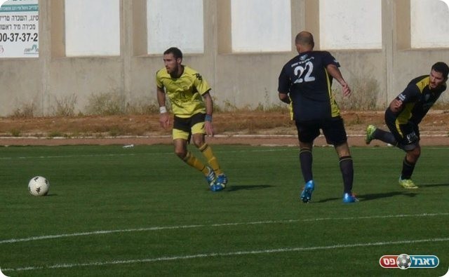 חולון ניסתה להיכנס למשחק. אמיל אלייב (אלי שמואלי)